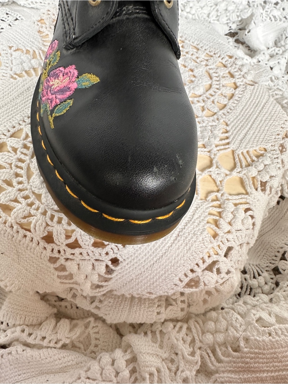 Dr. Martens 1460 Vonda II Floral Embroidered Leather Boots Women's Size 8 - Picture 7 of 11